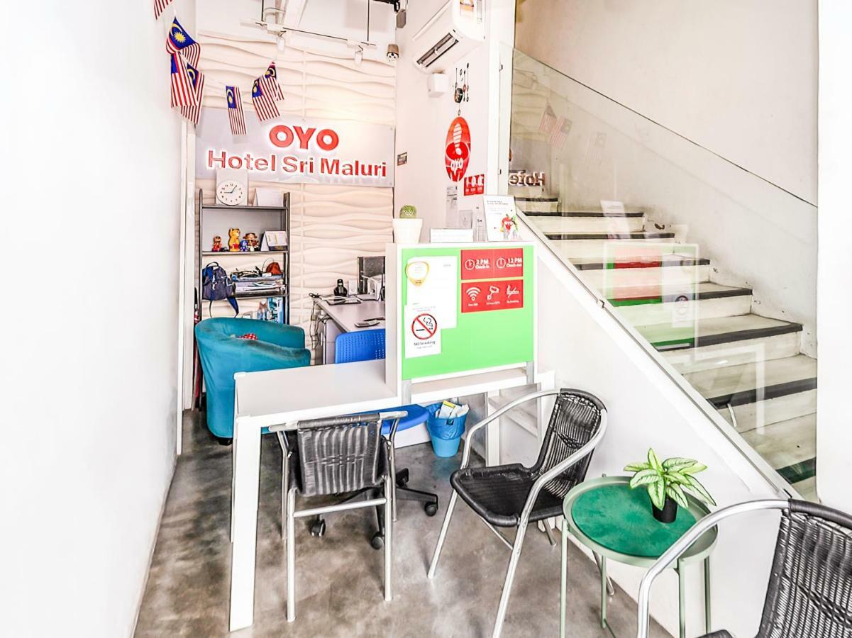 Oyo 220 Hotel Sri Maluri Куала-Лумпур Екстер'єр фото