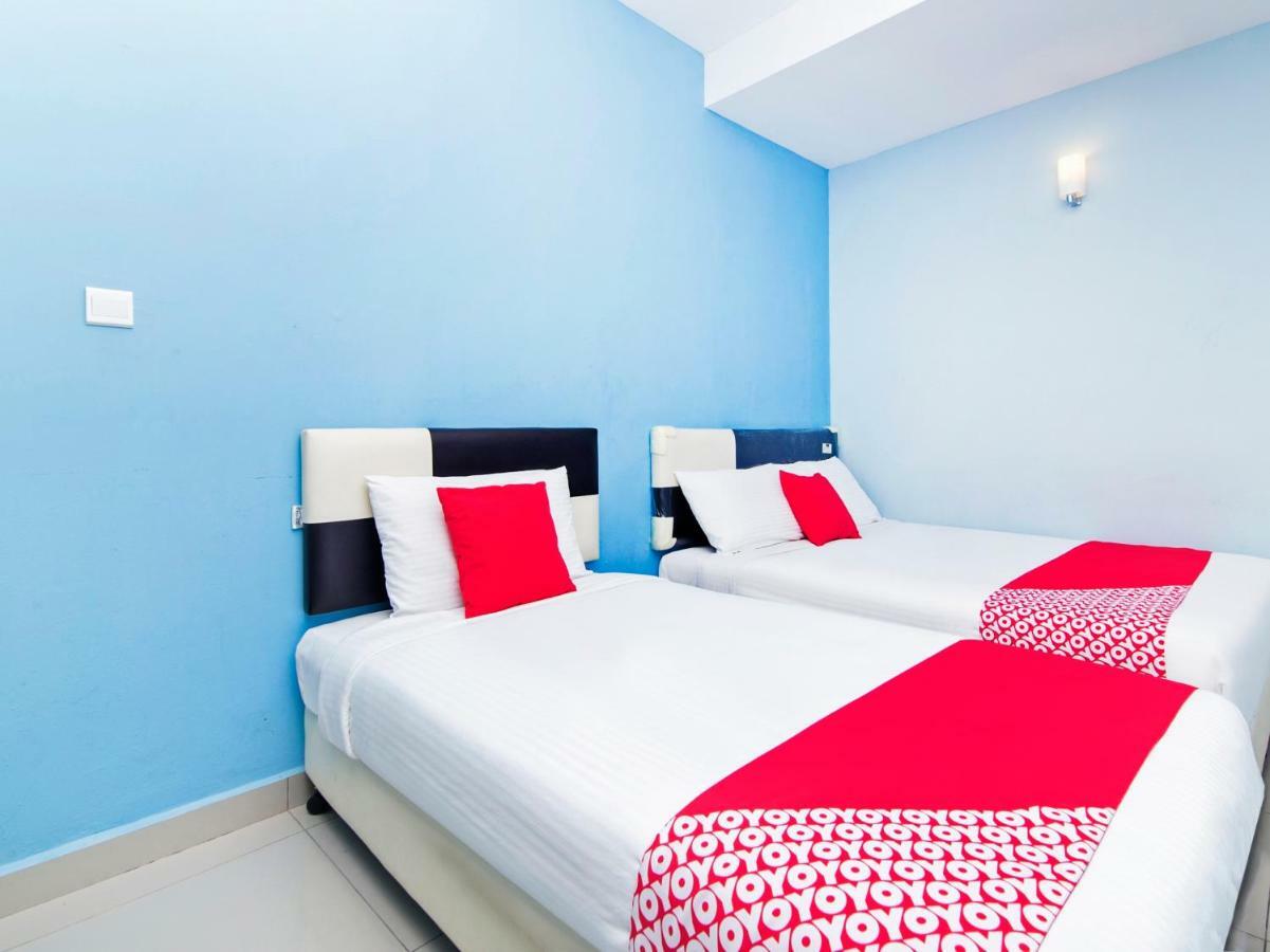 Oyo 220 Hotel Sri Maluri Куала-Лумпур Екстер'єр фото