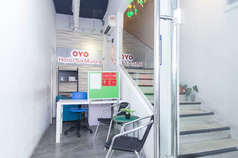 Oyo 220 Hotel Sri Maluri Куала-Лумпур Екстер'єр фото