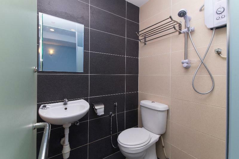 Oyo 220 Hotel Sri Maluri Куала-Лумпур Екстер'єр фото